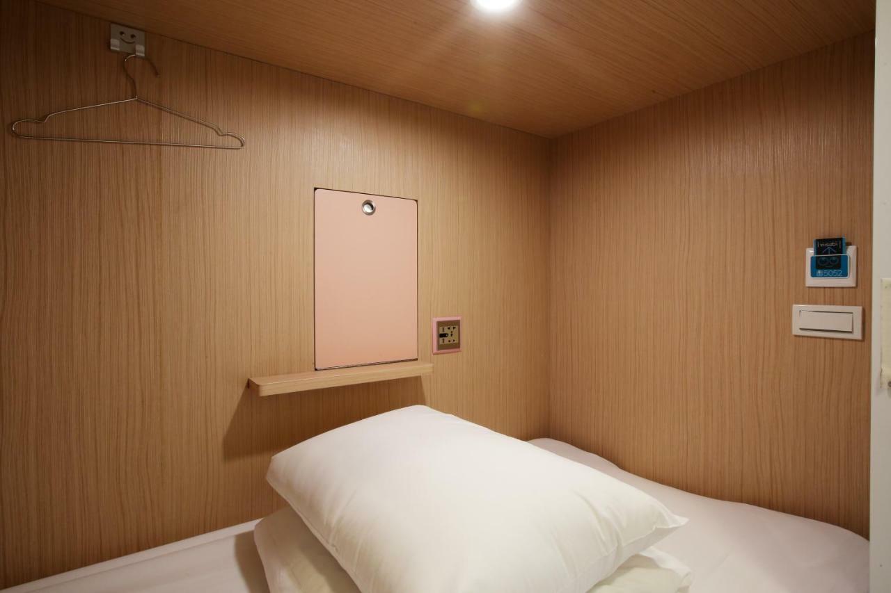 Loosha Hostel Тайджун Екстериор снимка