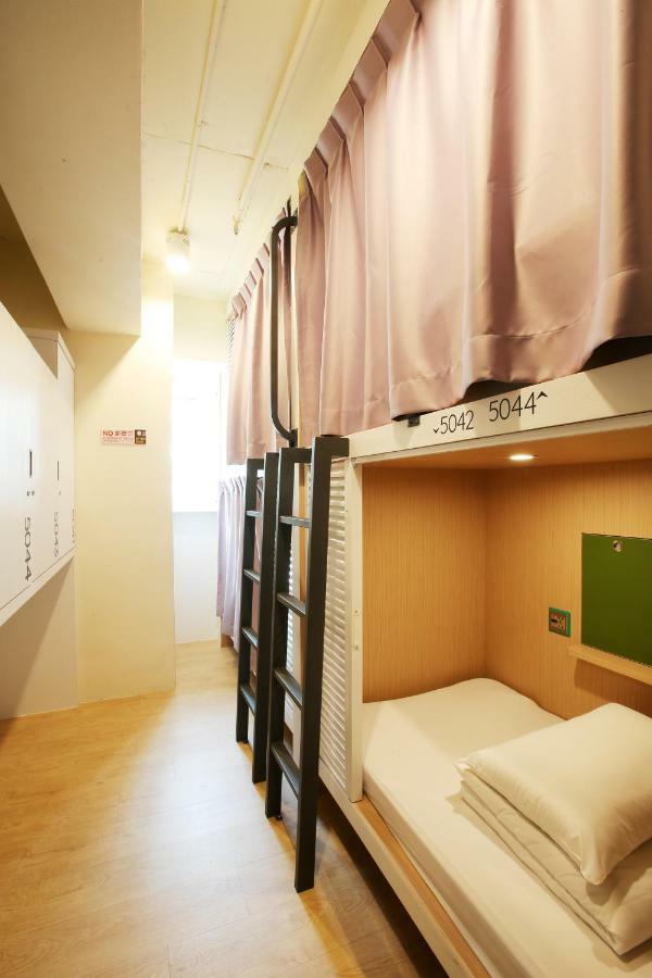 Loosha Hostel Тайджун Екстериор снимка