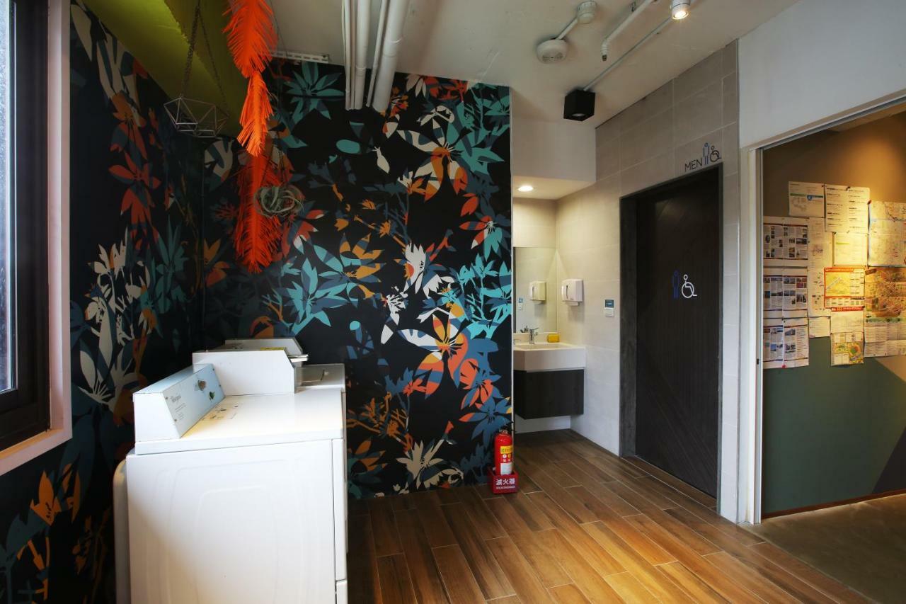 Loosha Hostel Тайджун Екстериор снимка