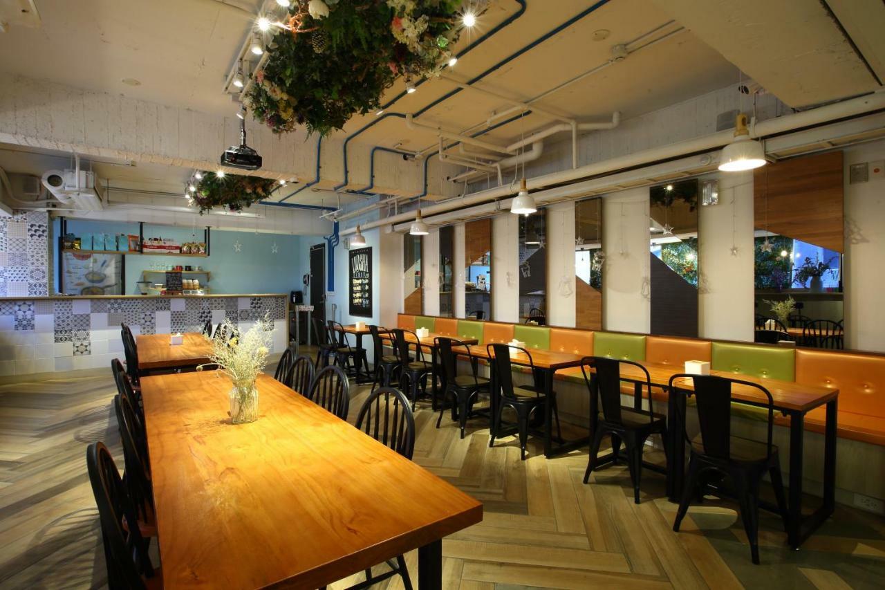 Loosha Hostel Тайджун Екстериор снимка
