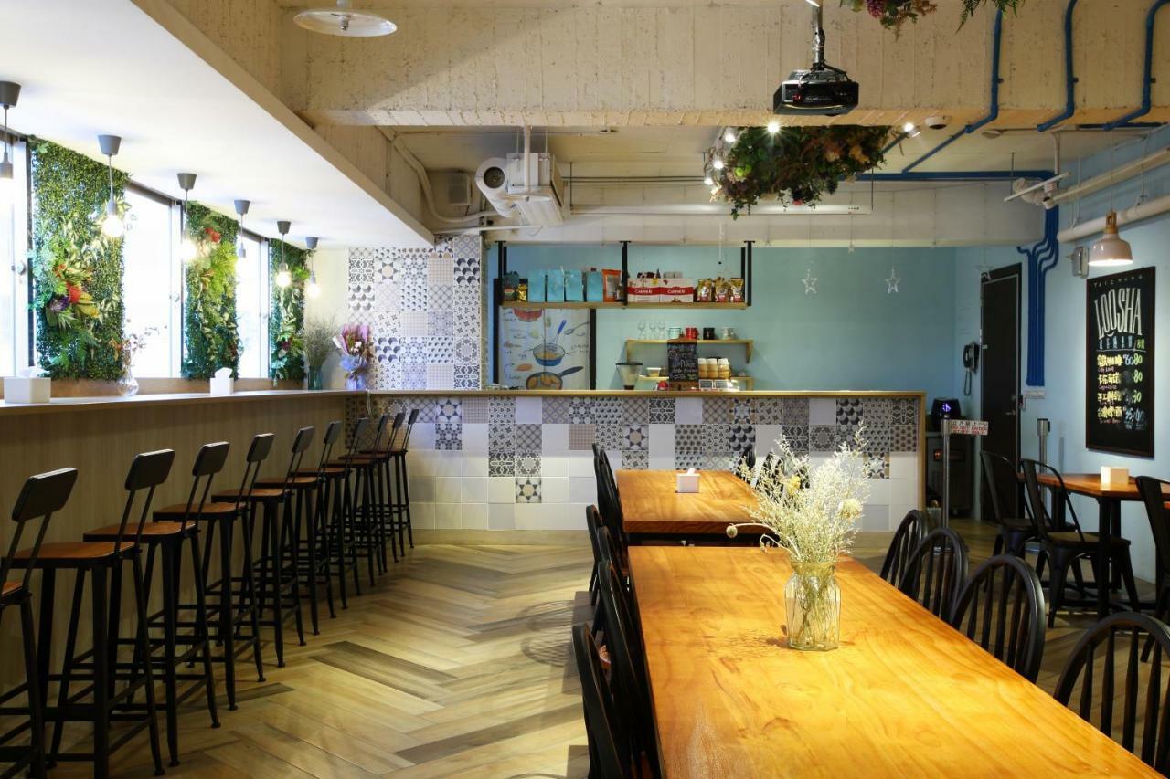Loosha Hostel Тайджун Екстериор снимка