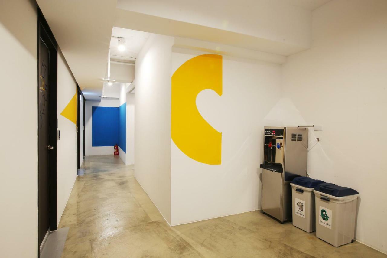 Loosha Hostel Тайджун Екстериор снимка